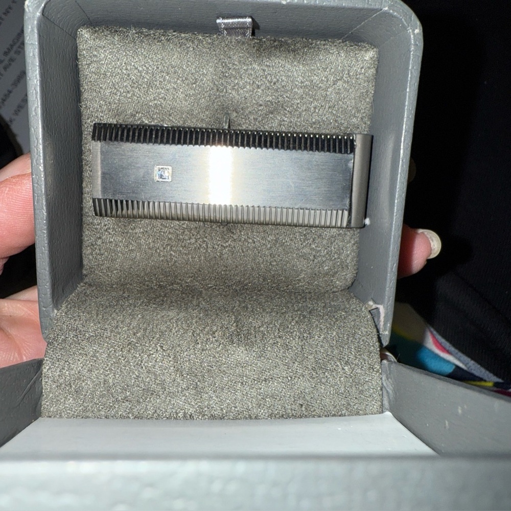 Silver Men's money clip with Diamond Accent
